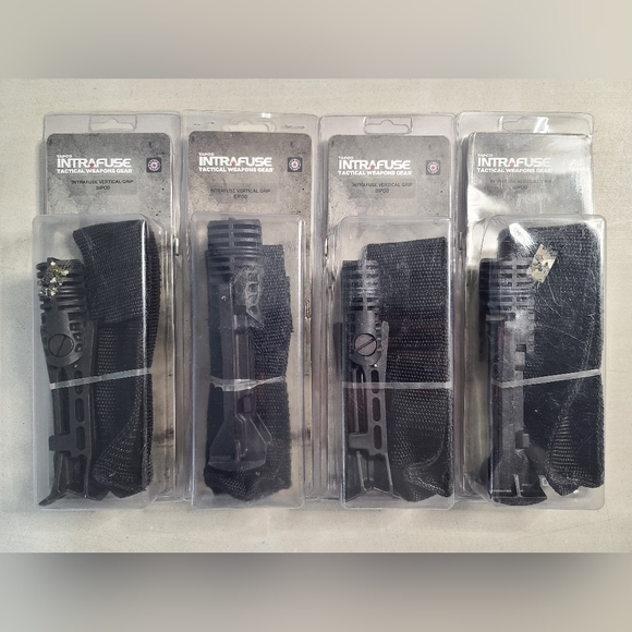 4 Pack of Tapco Intrafuse Vertical Grip Bipod - Picture 1 of 4